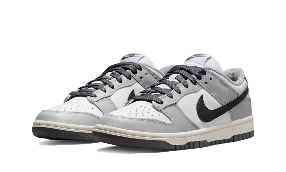 Dunk Low Light Smoke Grey