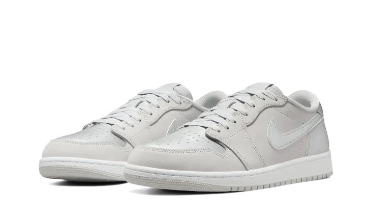 Air Jordan 1 Low OG Metallic Silver