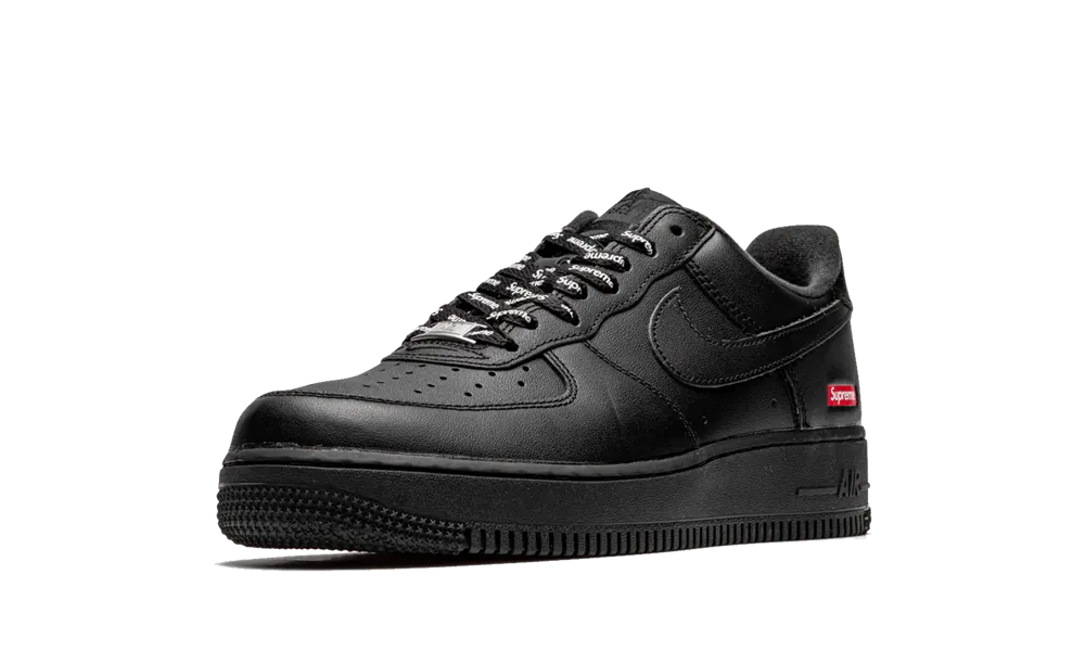 Nike Air Force 1 Low "Supreme Black"