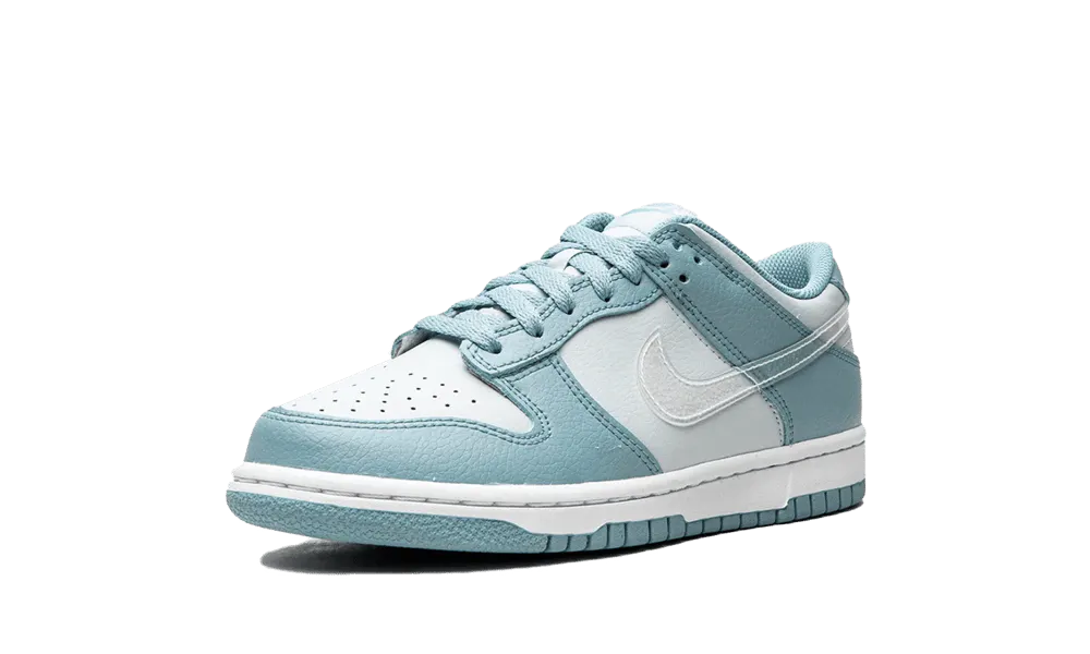 Dunk Low Clear Swoosh