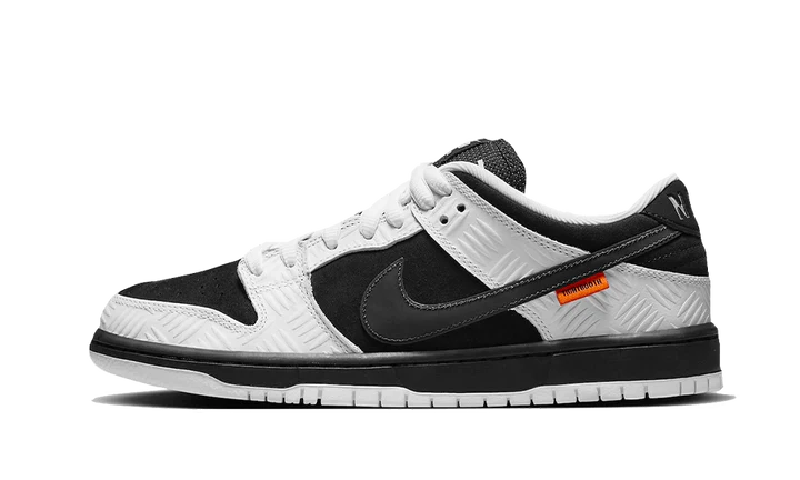 Dunk Low SB TIGHTBOOTH